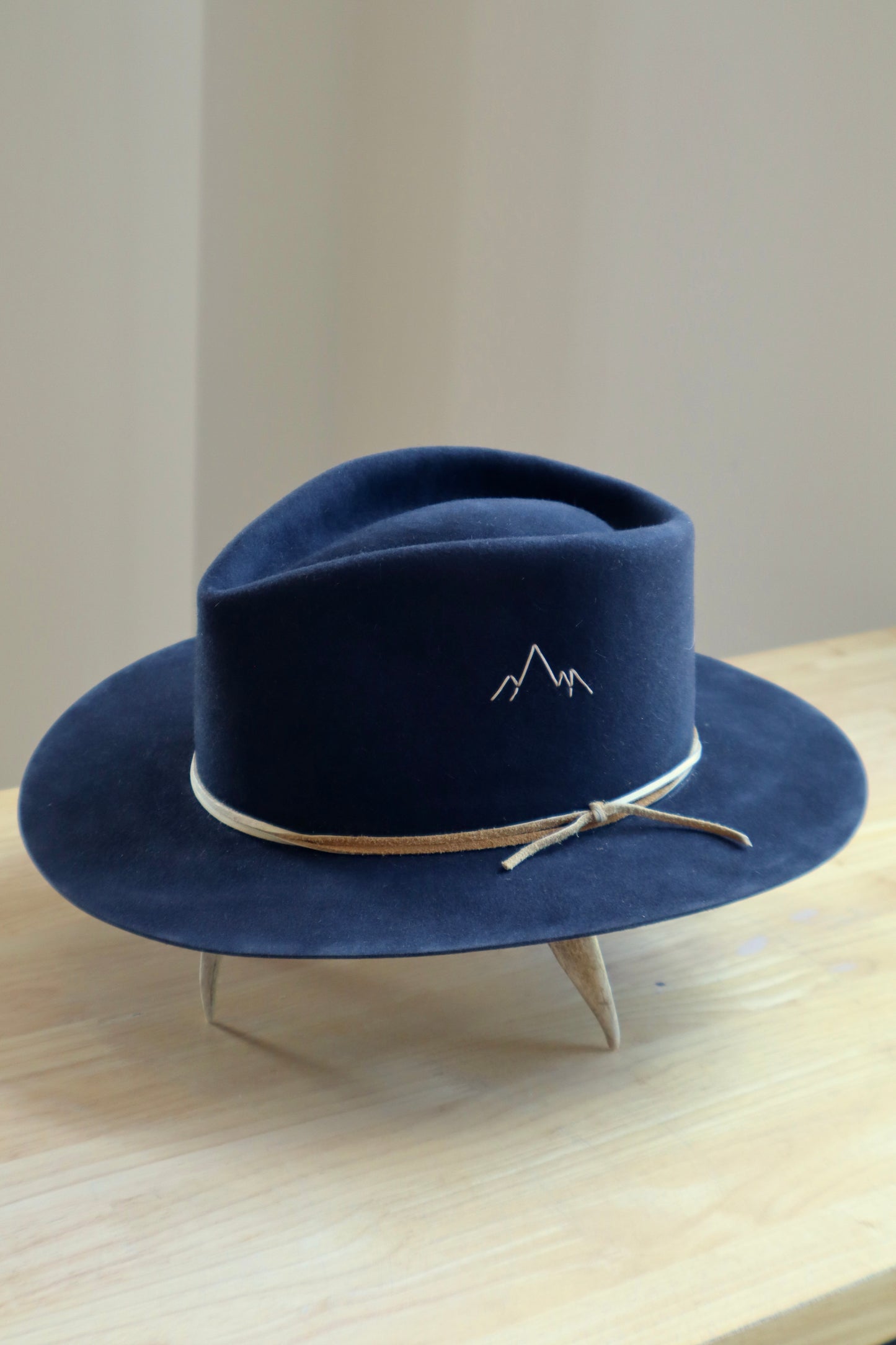 Navy: Western 50x